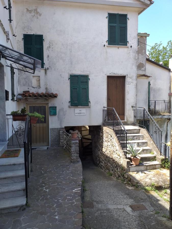 Villa Casa Di Vecchio Borgo Sarzana Exterior foto
